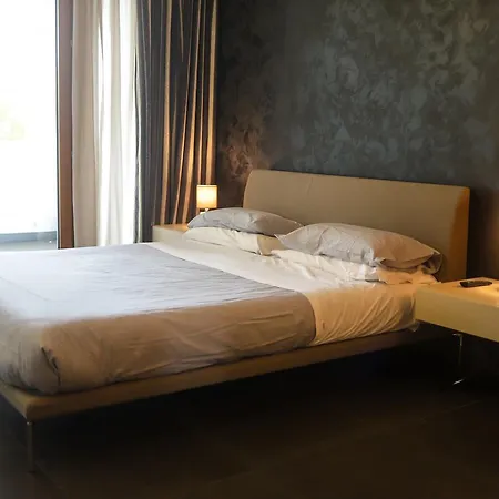 Suite Rooms Cosenza Exterior photo
